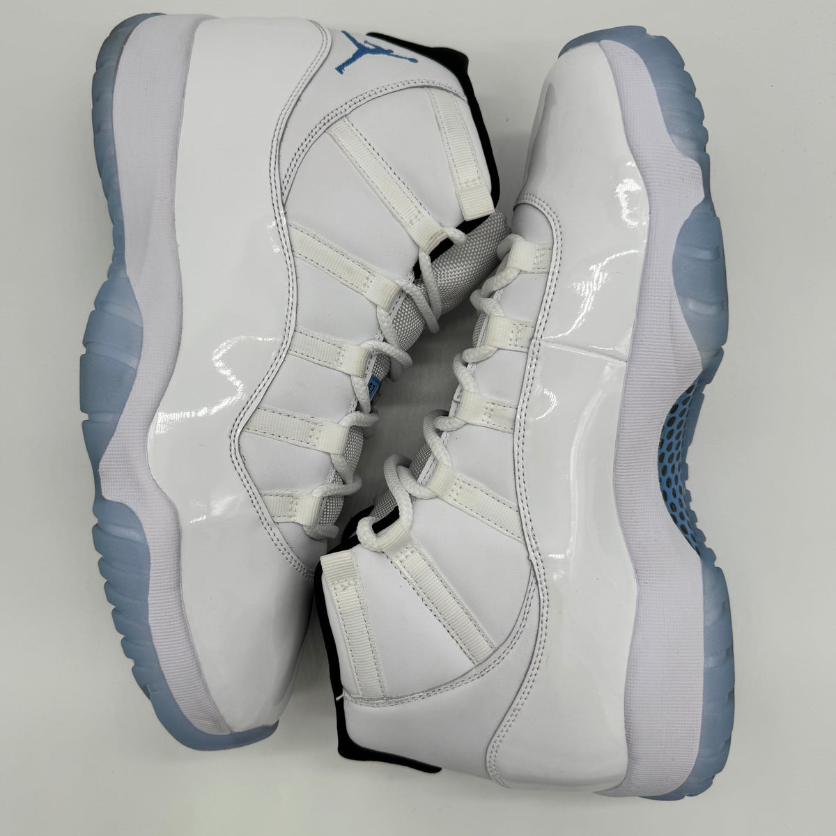 Jordan 11 High Legend Blue (2024)