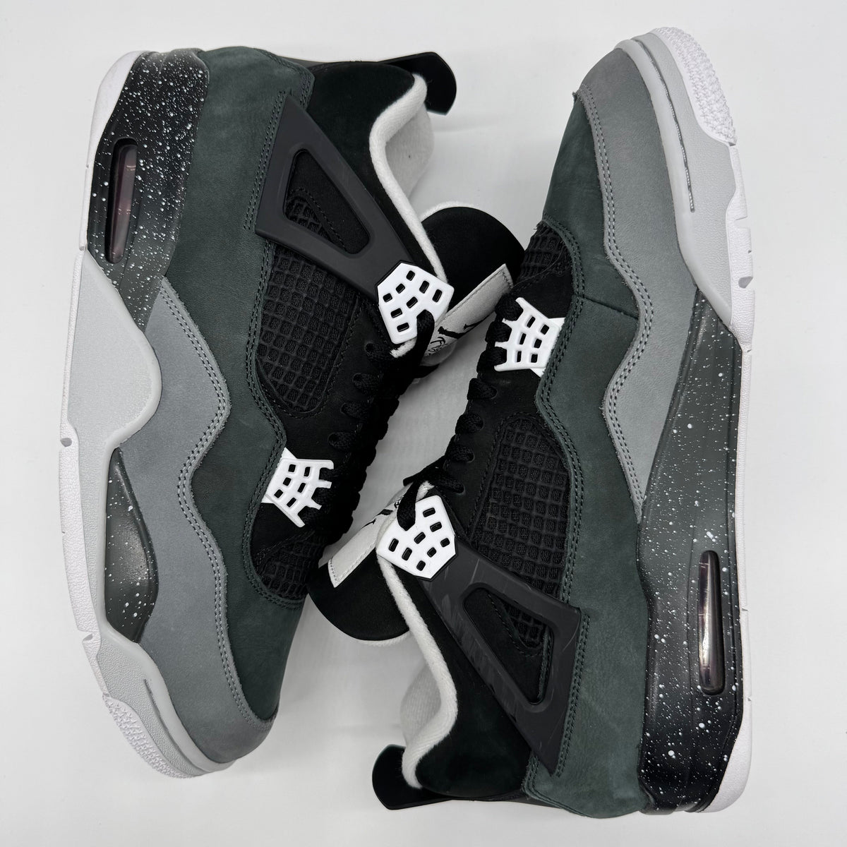 Jordan 4 Fear (2024)