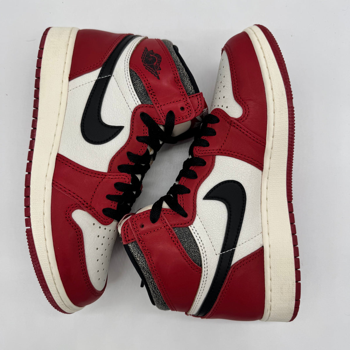 Jordan 1 High OG Chicago Lost and Found (GS)