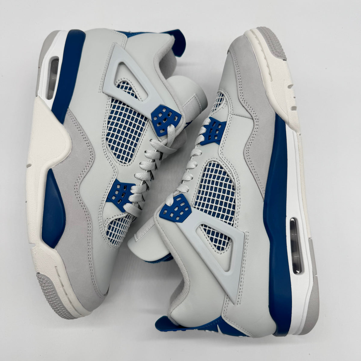 Jordan 4 Military Blue (2024)