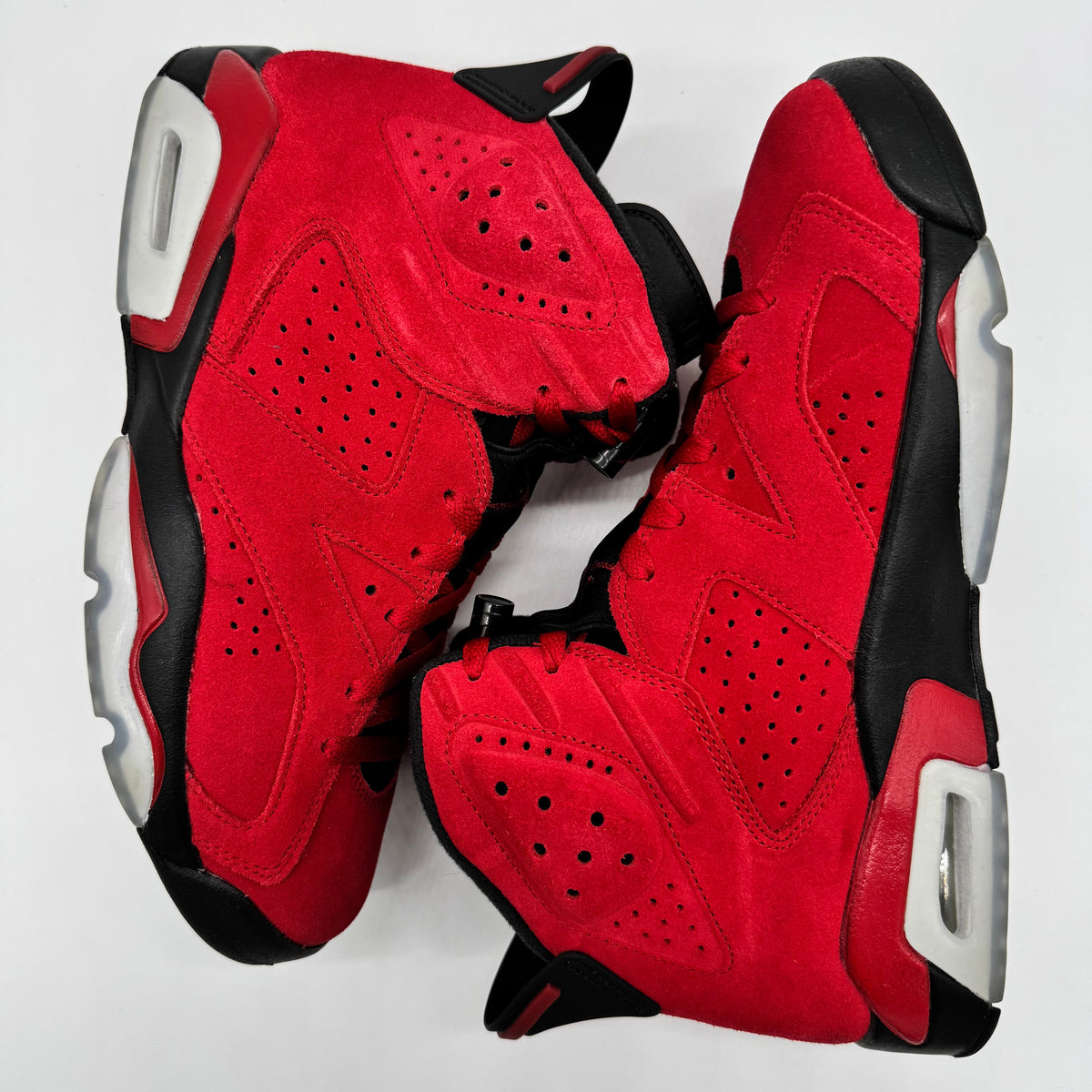 Jordan 6 Toro Bravo