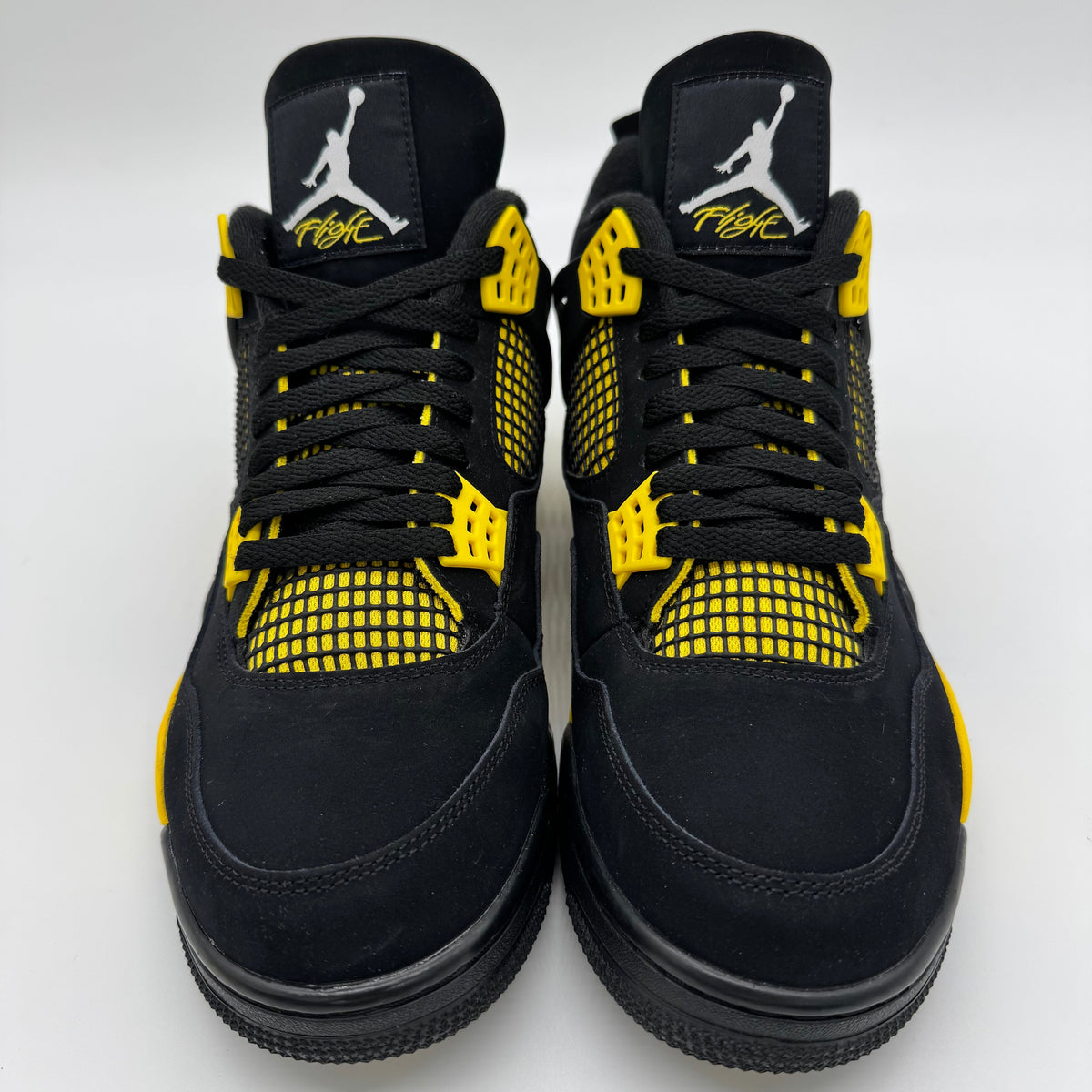 Jordan 4 Thunder (2023)