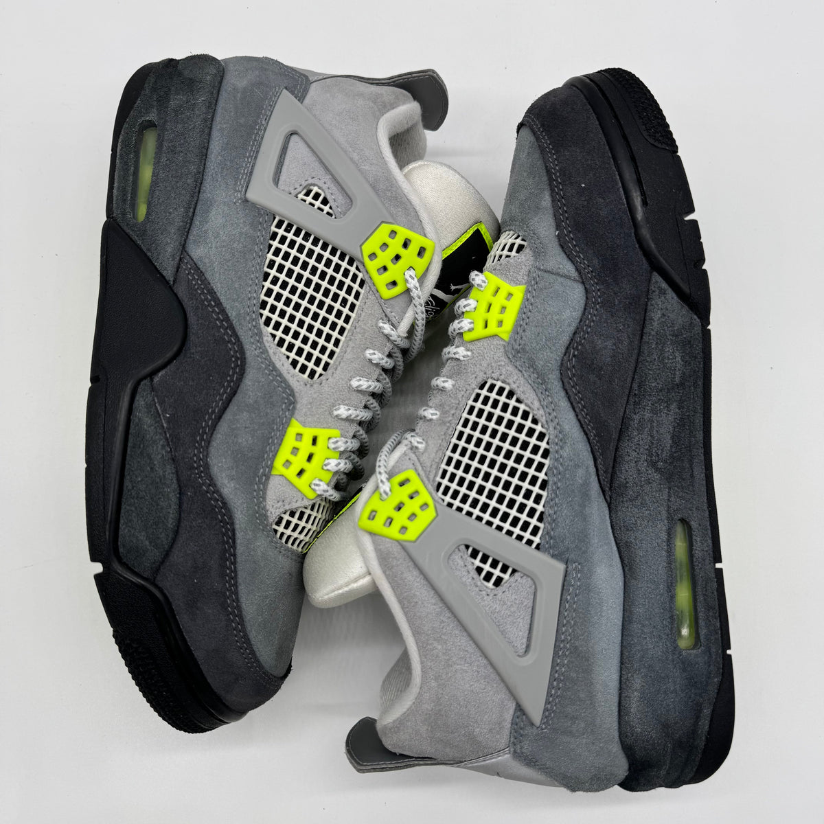 Jordan 4 SE 95 Neon
