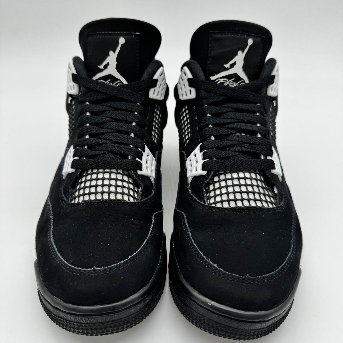 Jordan 4 White Thunder