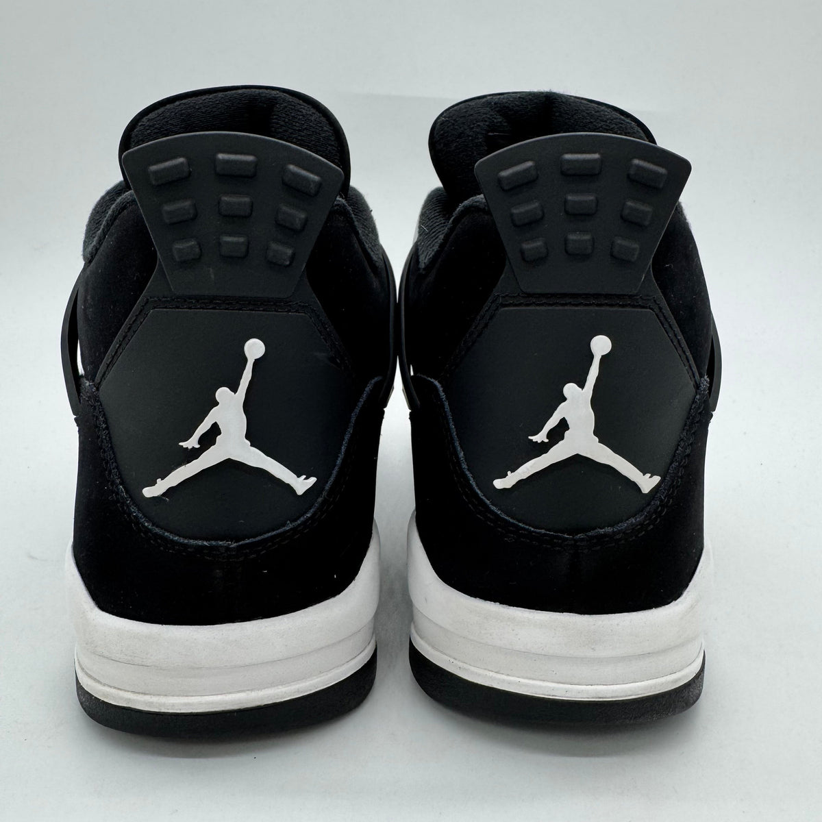 Jordan 4 White Thunder