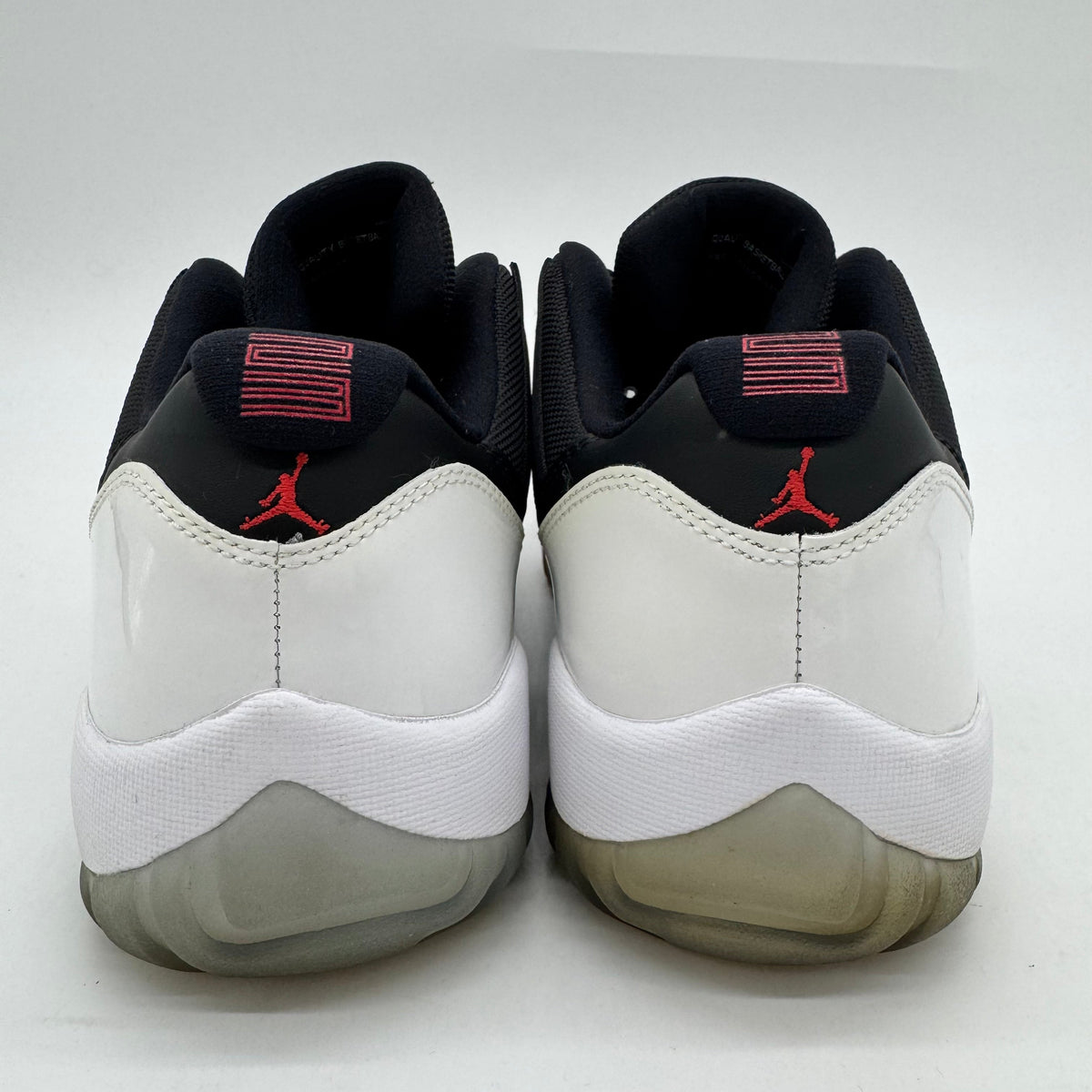 Jordan 11 Low Tuxedo
