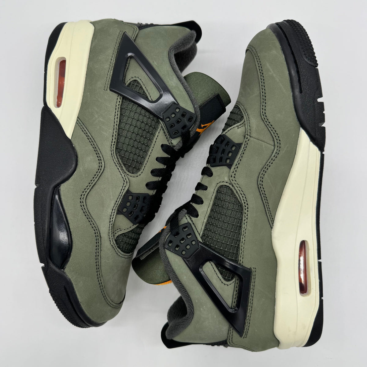 Jordan 4 OG SP Undefeated (2025)