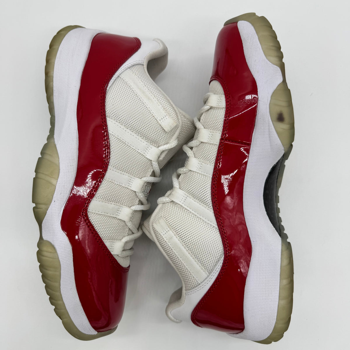 Jordan 11 Low Cherry (2016)