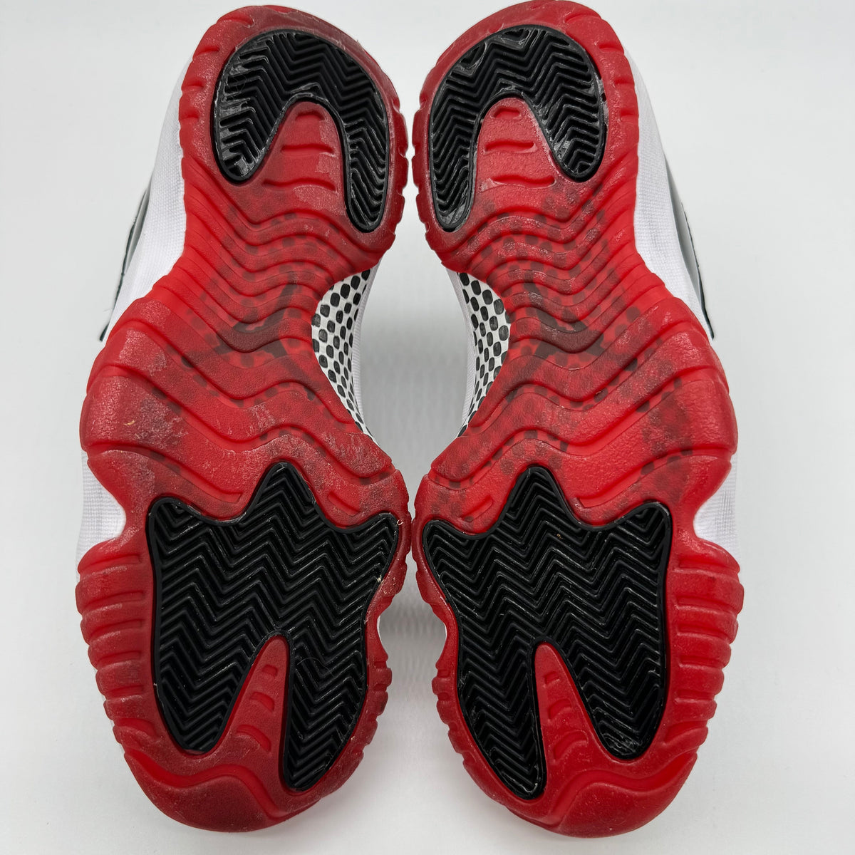 Jordan 11 Playoffs Bred (2019)