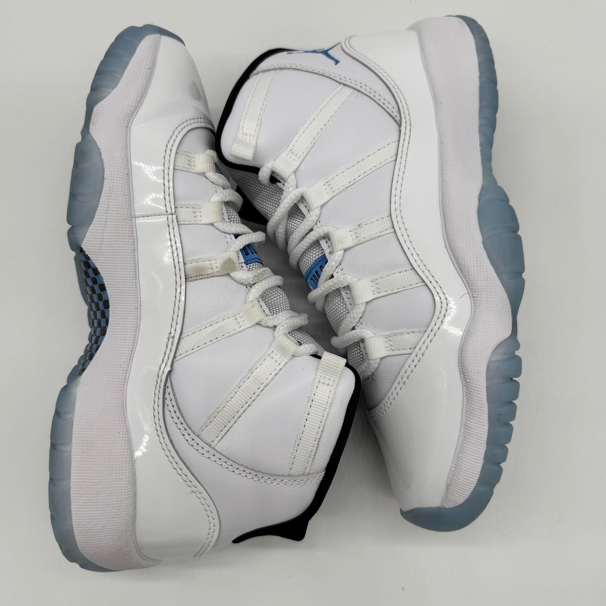 Jordan 11 Legend Blue (2024) (GS)