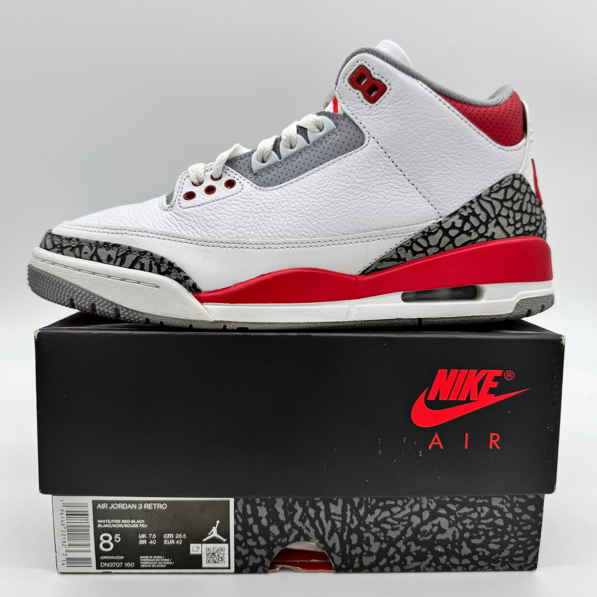 Jordan 3 Fire Red (2022)
