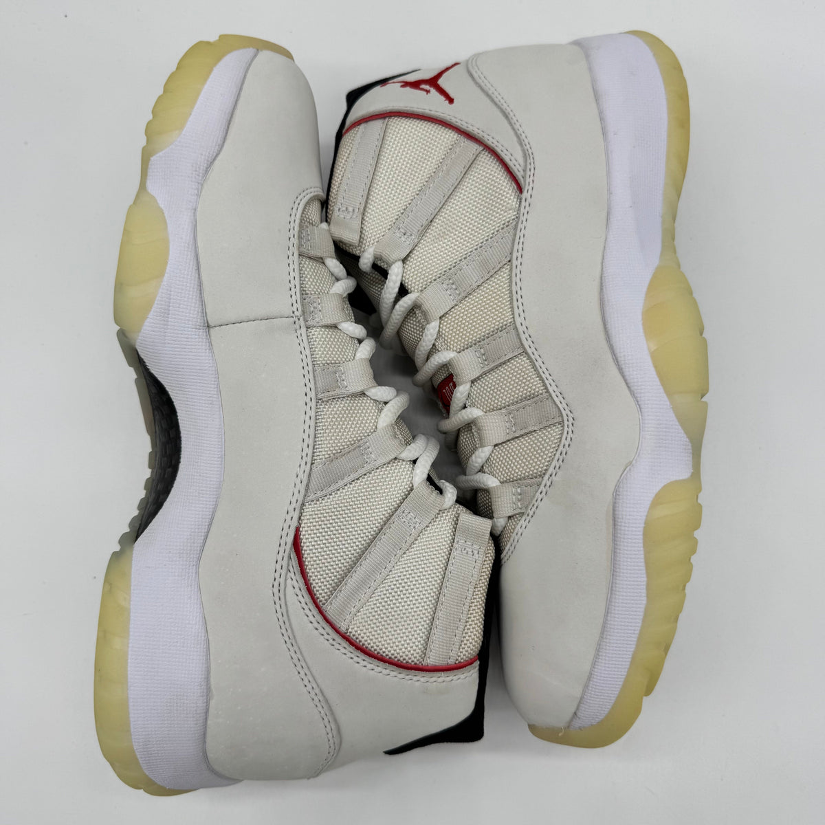 Jordan 11 Platinum Tint