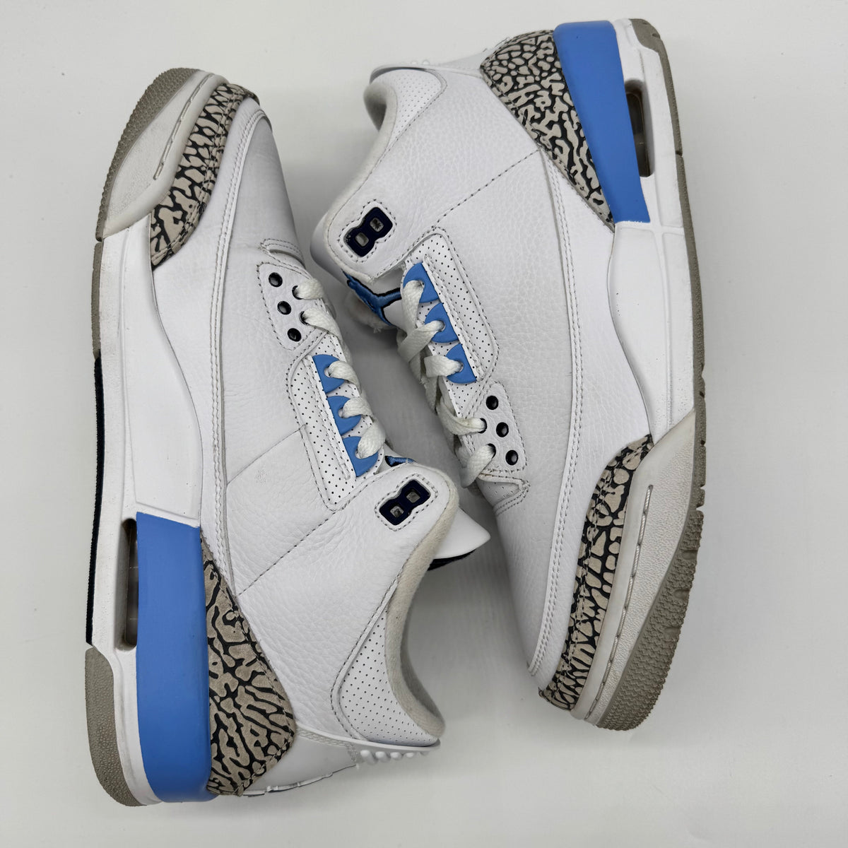 Jordan 3 UNC (2020)