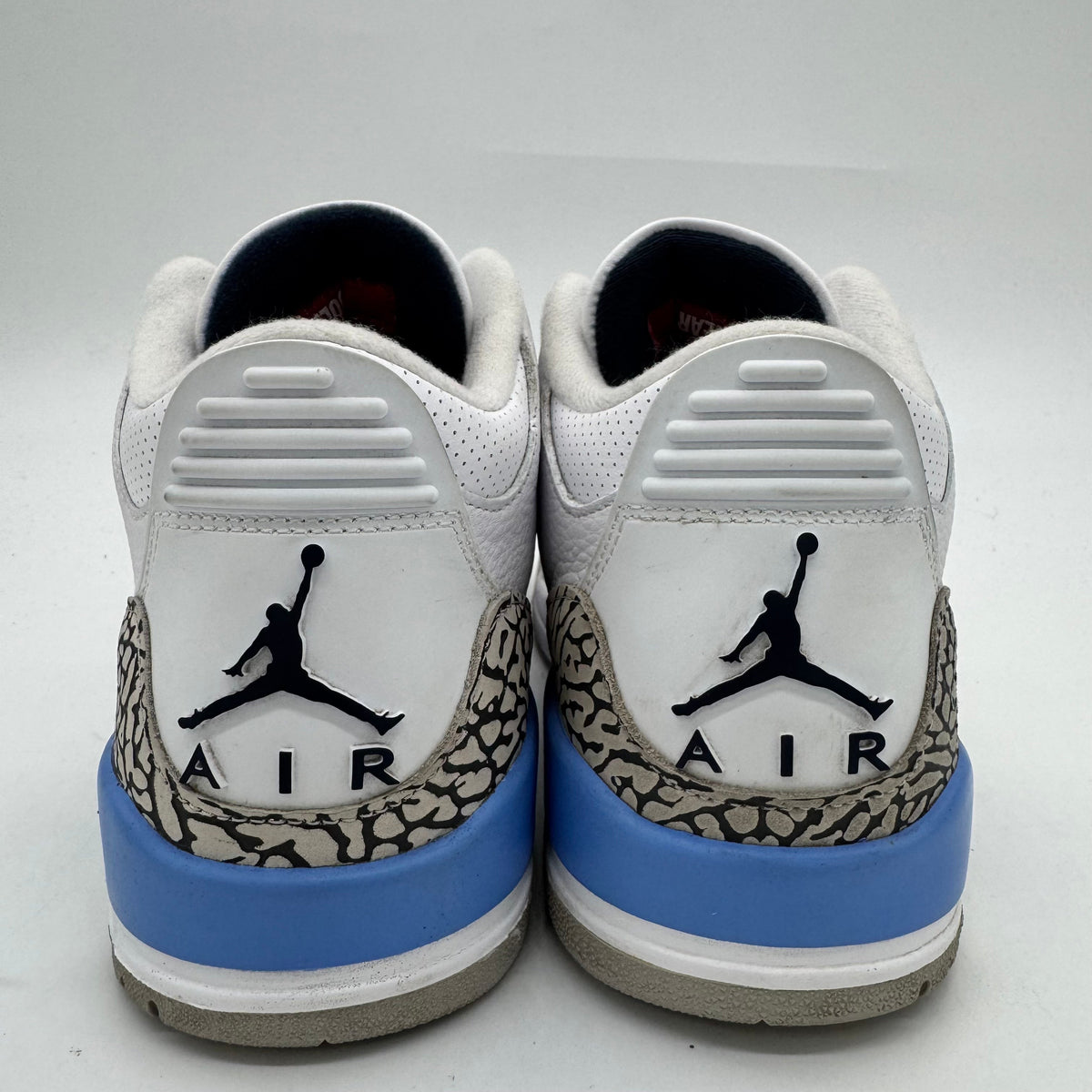 Jordan 3 UNC (2020)