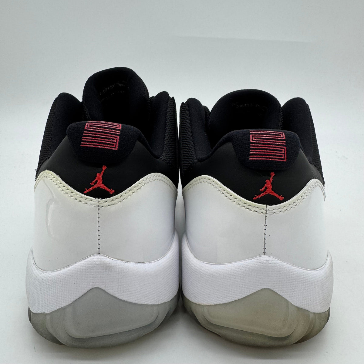 Jordan 11 Low Tuxedo