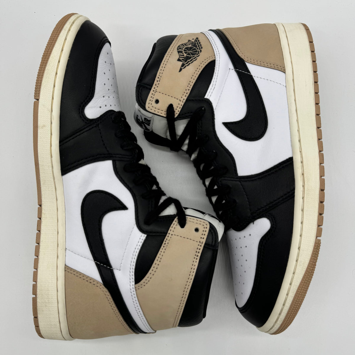 Jordan 1 High OG Latte (Women's)