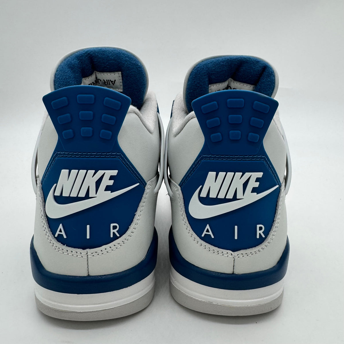 Jordan 4 Military Blue (2024)