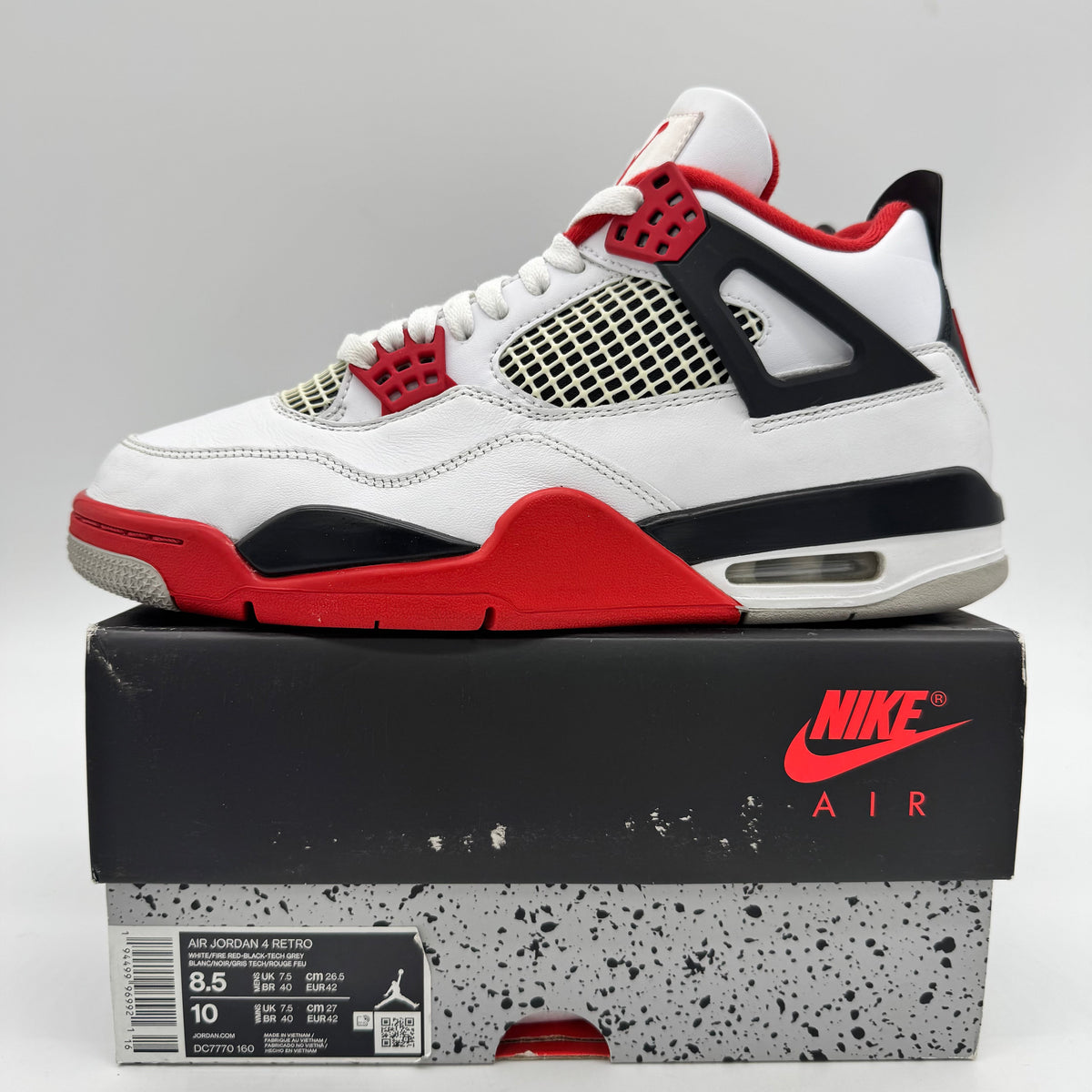Jordan 4 Fire Red (2020)
