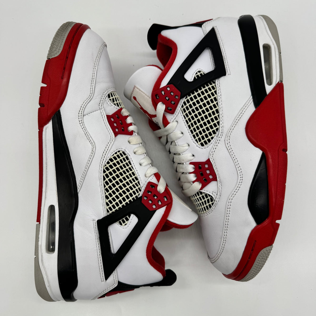 Jordan 4 Fire Red (2020)