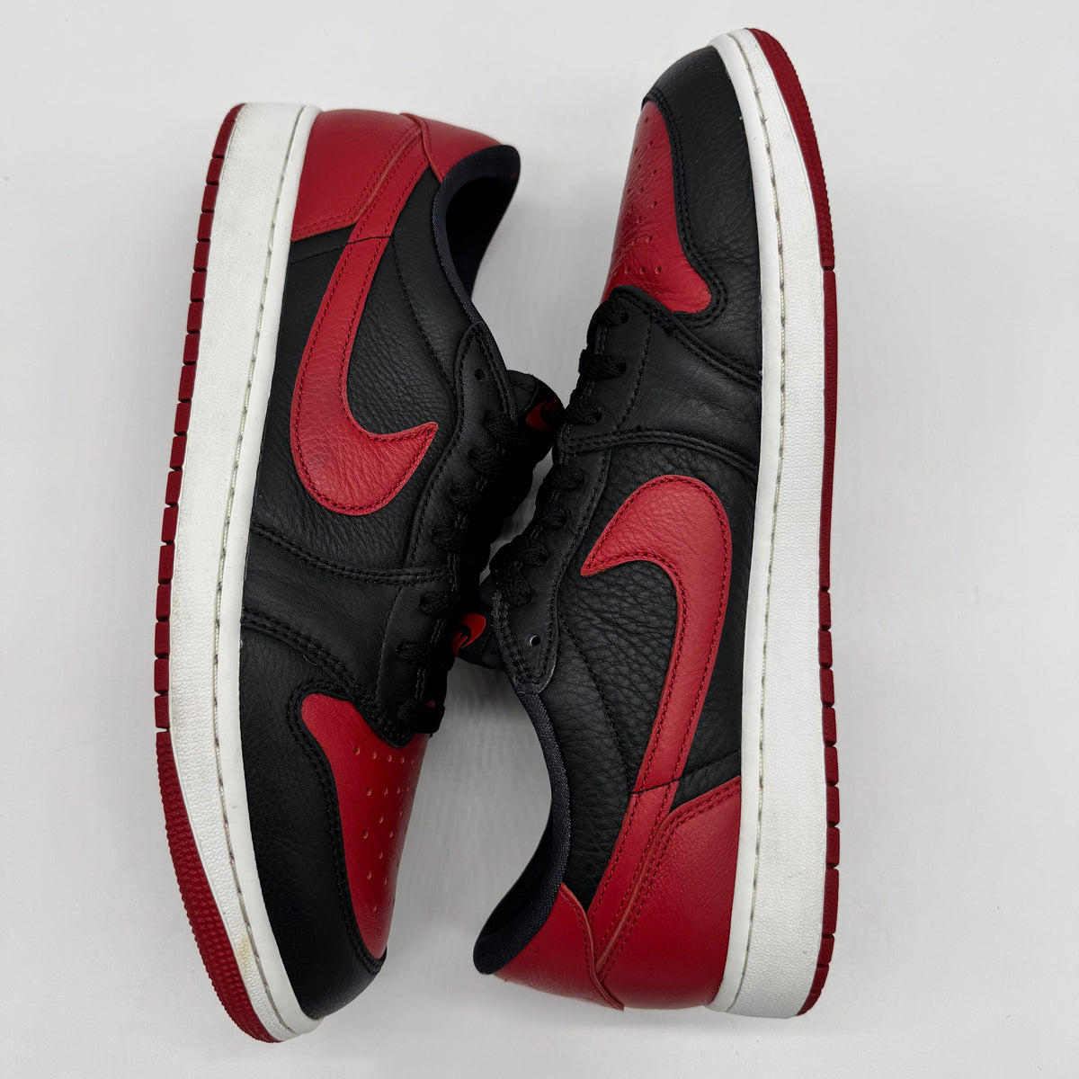 Jordan 1 Low OG Banned