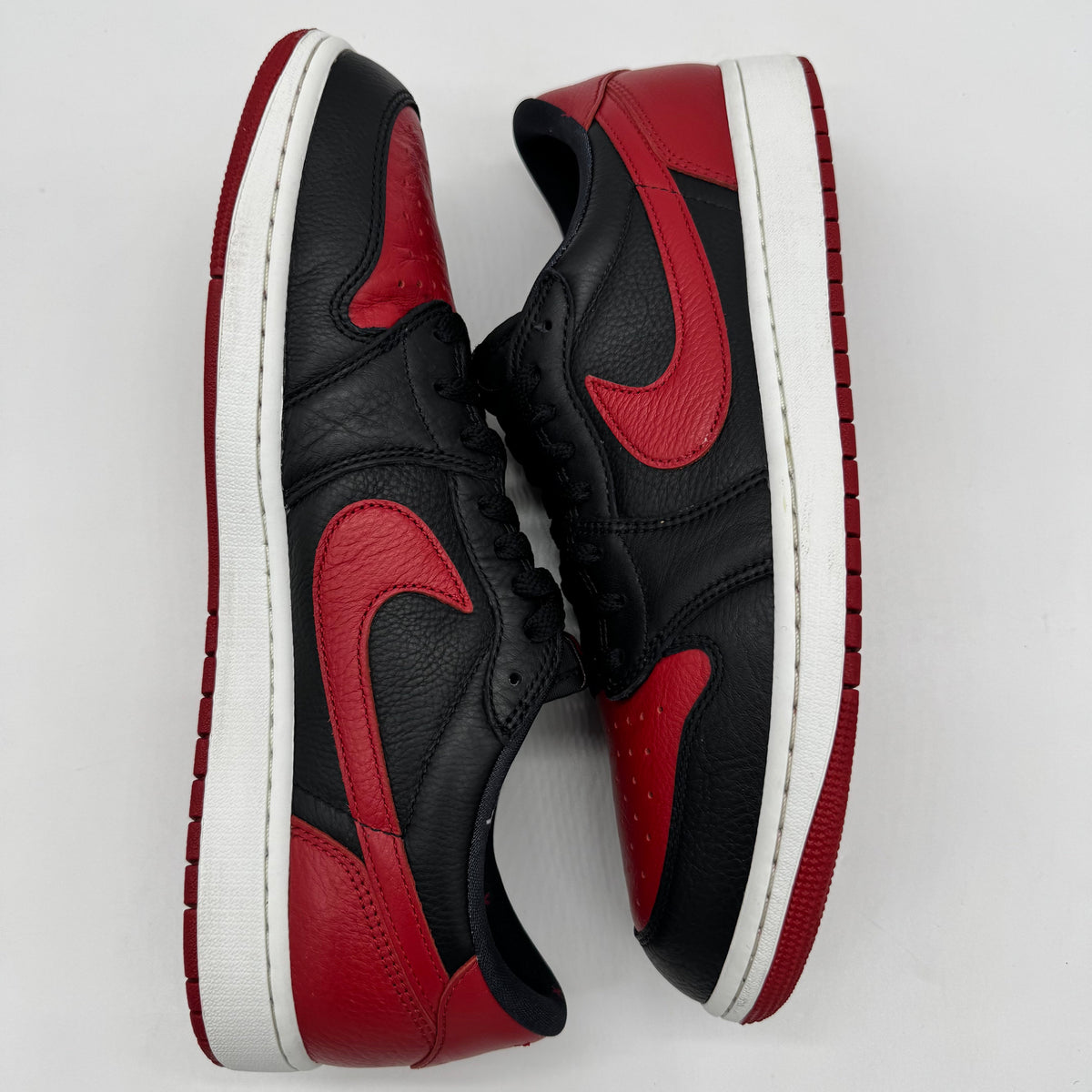 Jordan 1 Low OG Banned