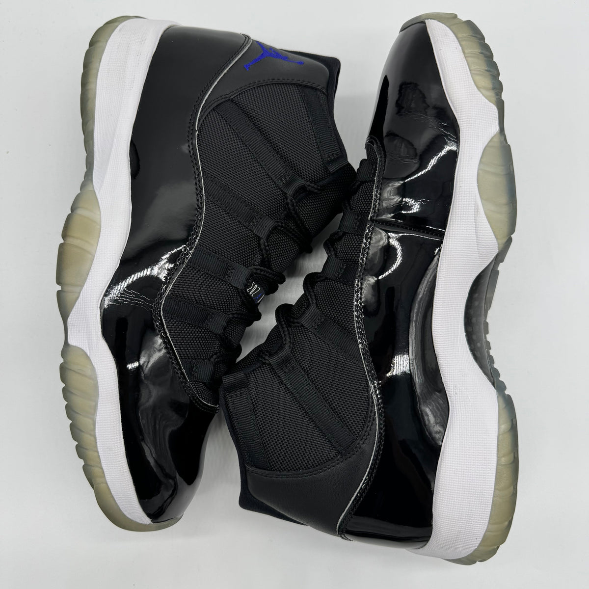 Jordan 11 Space Jam (2016)