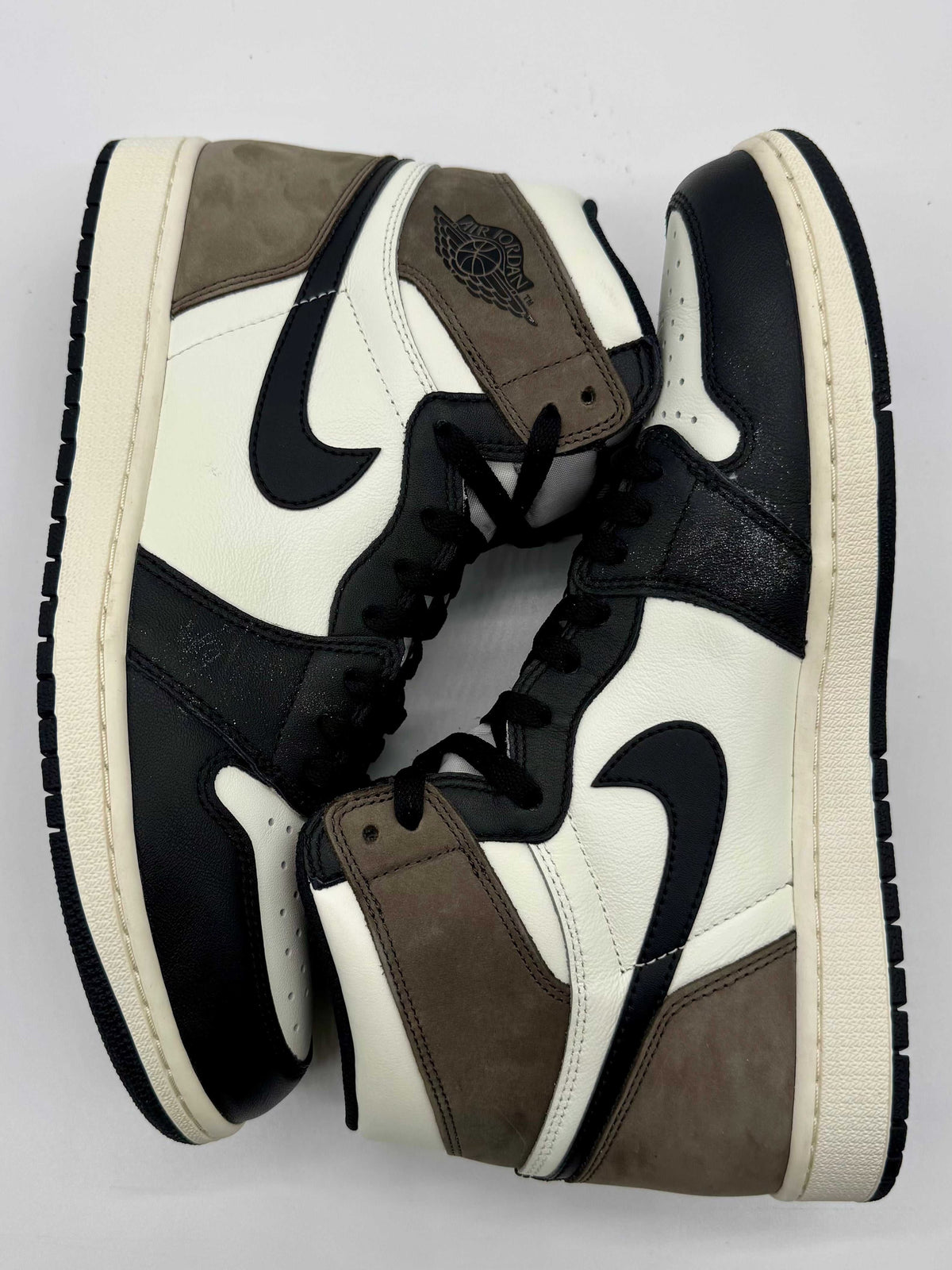 Jordan 1 High Dark Mocha