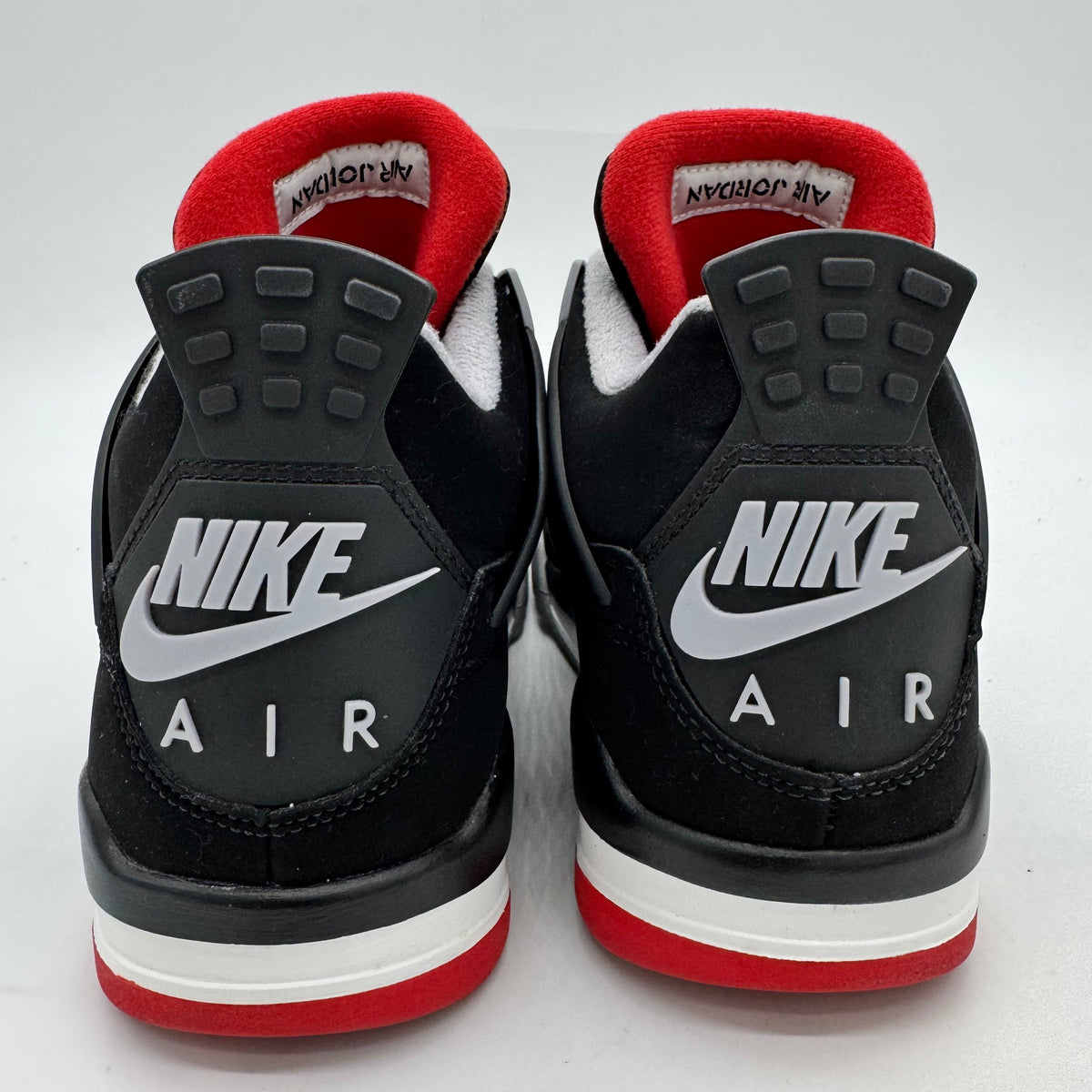 Jordan 4 Bred (2019)