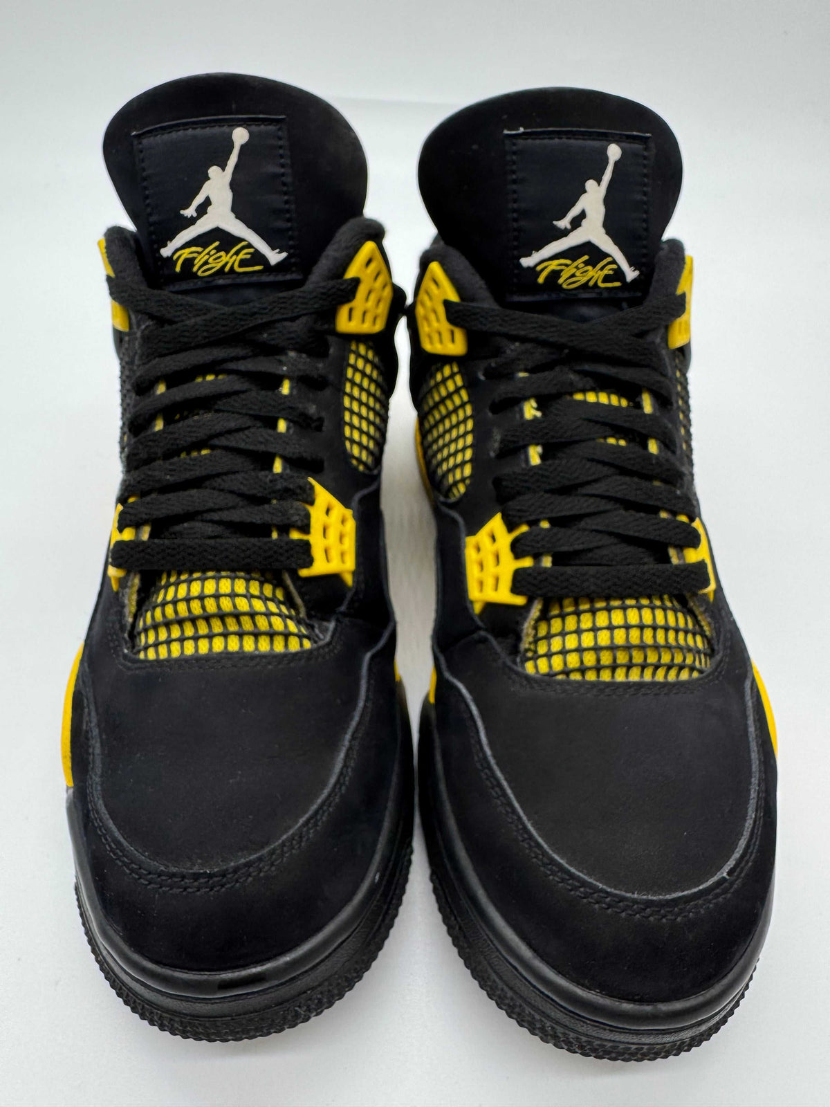 Jordan 4 Thunder (2023)