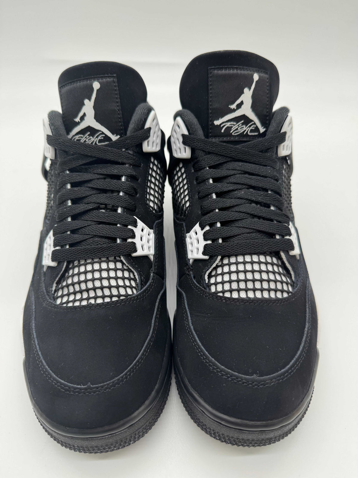 Jordan 4 White Thunder