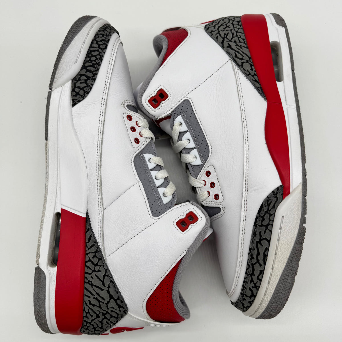 Jordan 3 Fire Red (2022)