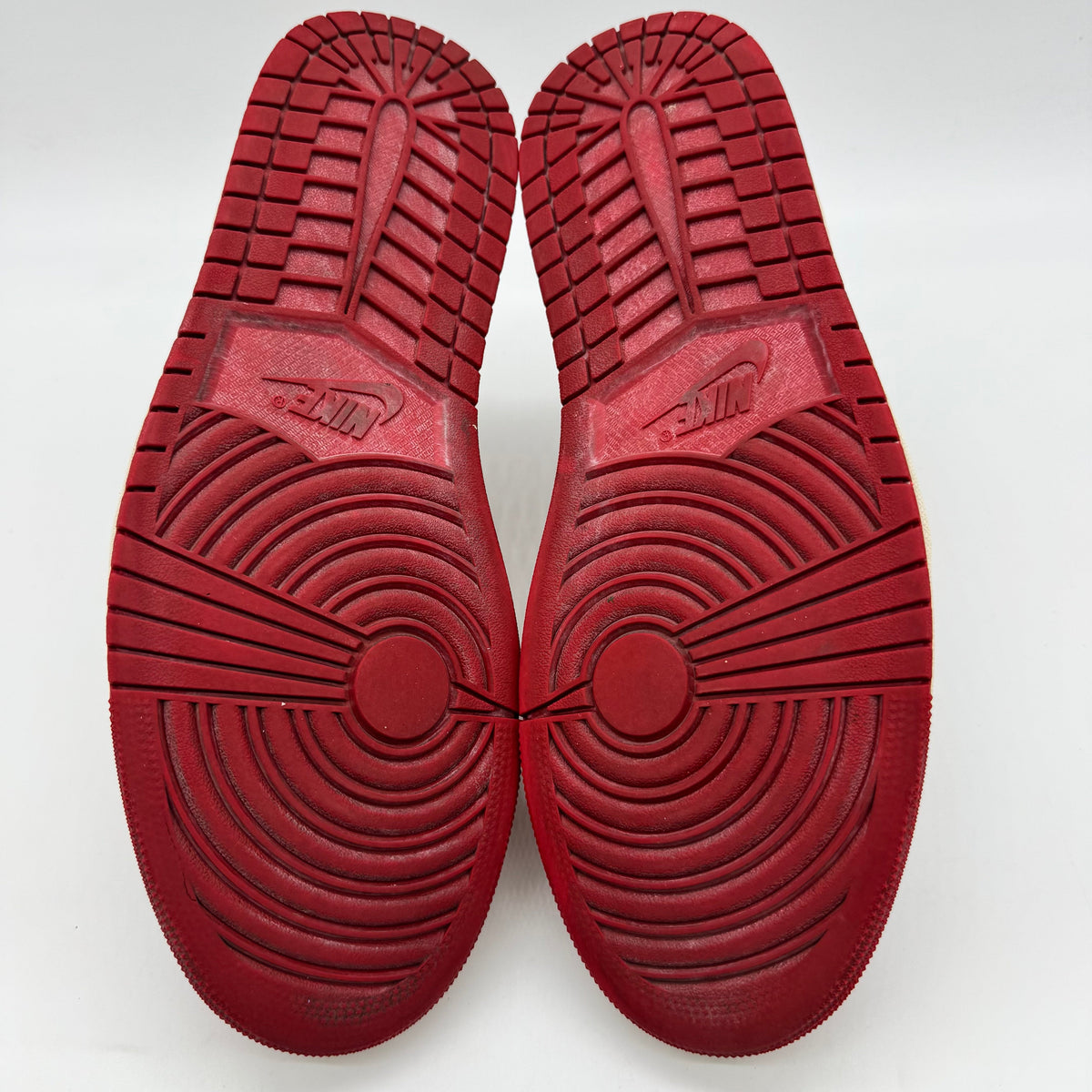 Jordan 1 High OG Chicago Lost and Found