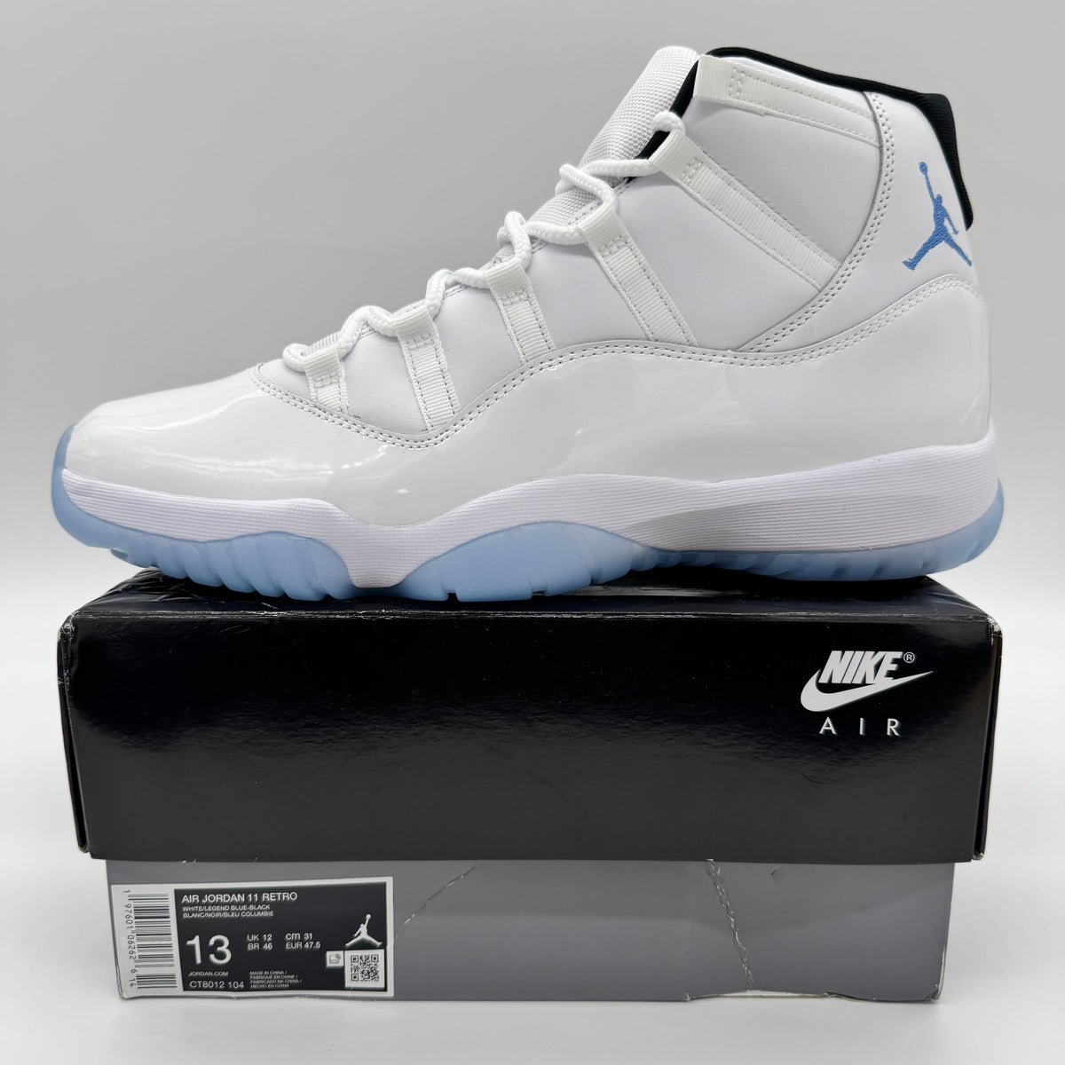 Jordan 11 Legend Blue (2024)