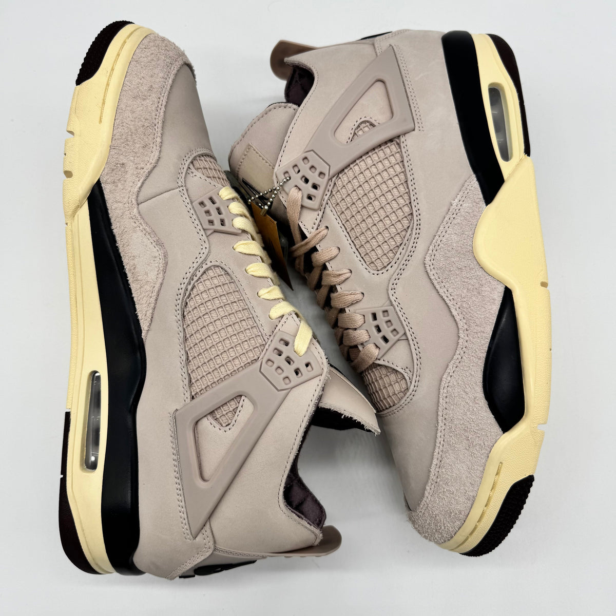 Jordna 4 OG SP A Ma Maniere While You Were Sleeping (Women's)