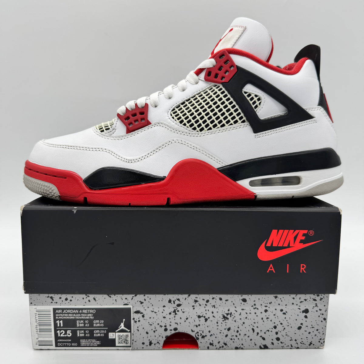 Jordan 4 Fire Red