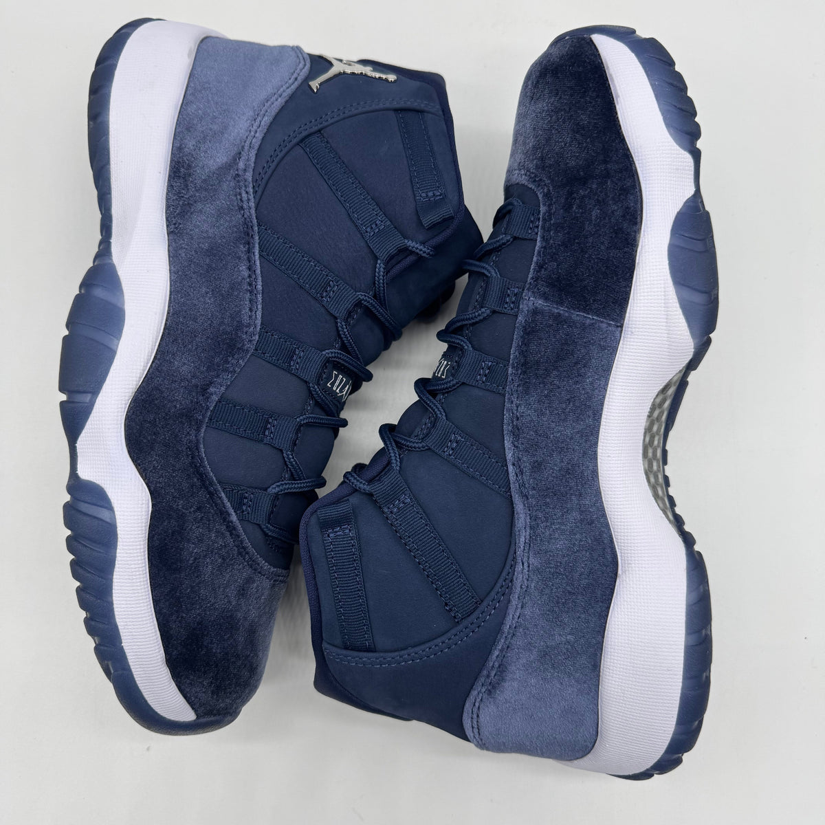 Jordan 11 Midnight Navy (2025) (Women's)