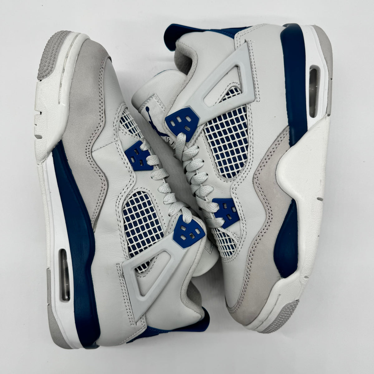 Jordan 4 Military Blue (2024)