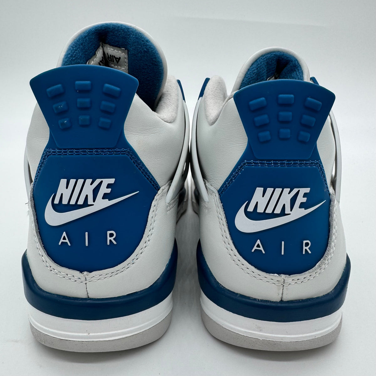Jordan 4 Military Blue (2024)
