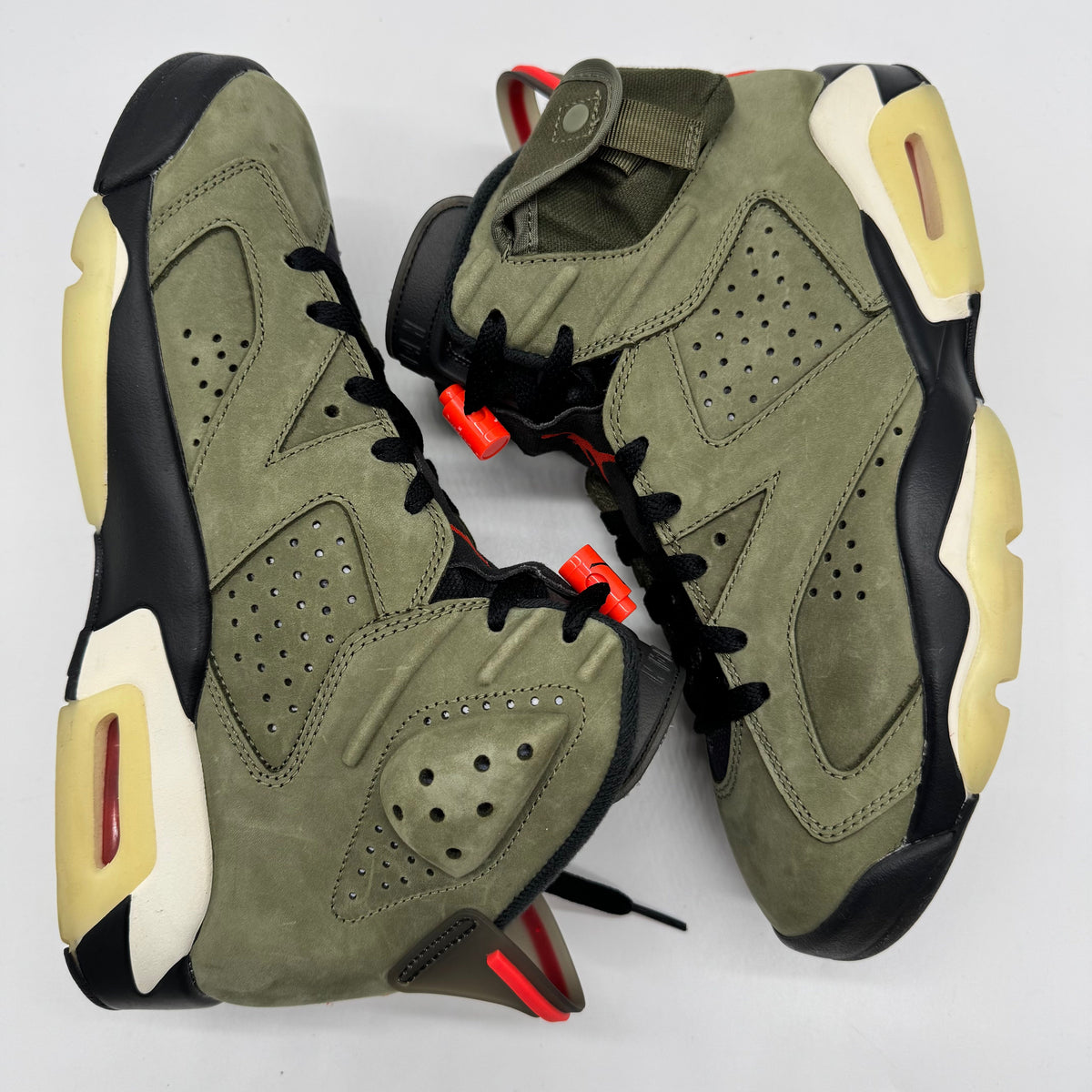 Jordan 6 Travis Scott