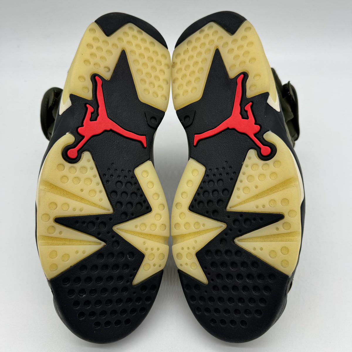 Jordan 6 Travis Scott