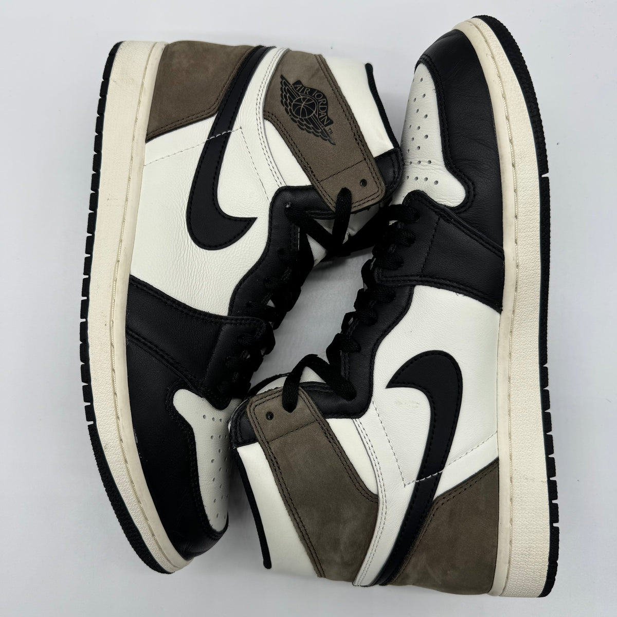 Jordan 1 High Dark Mocha
