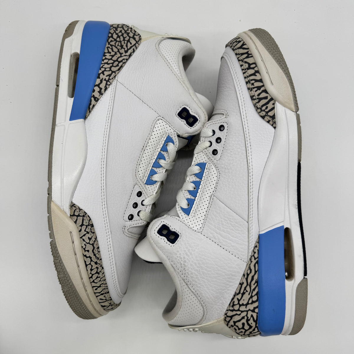 Jordan 3 UNC (2020)