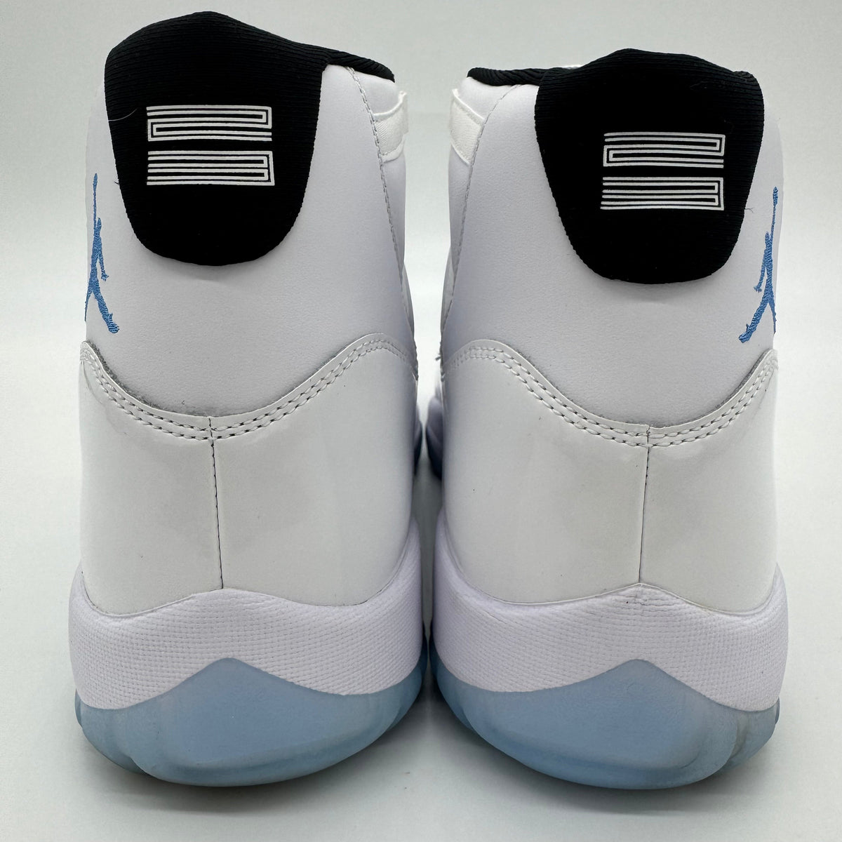 Jordan 11 Legend Blue (2024)