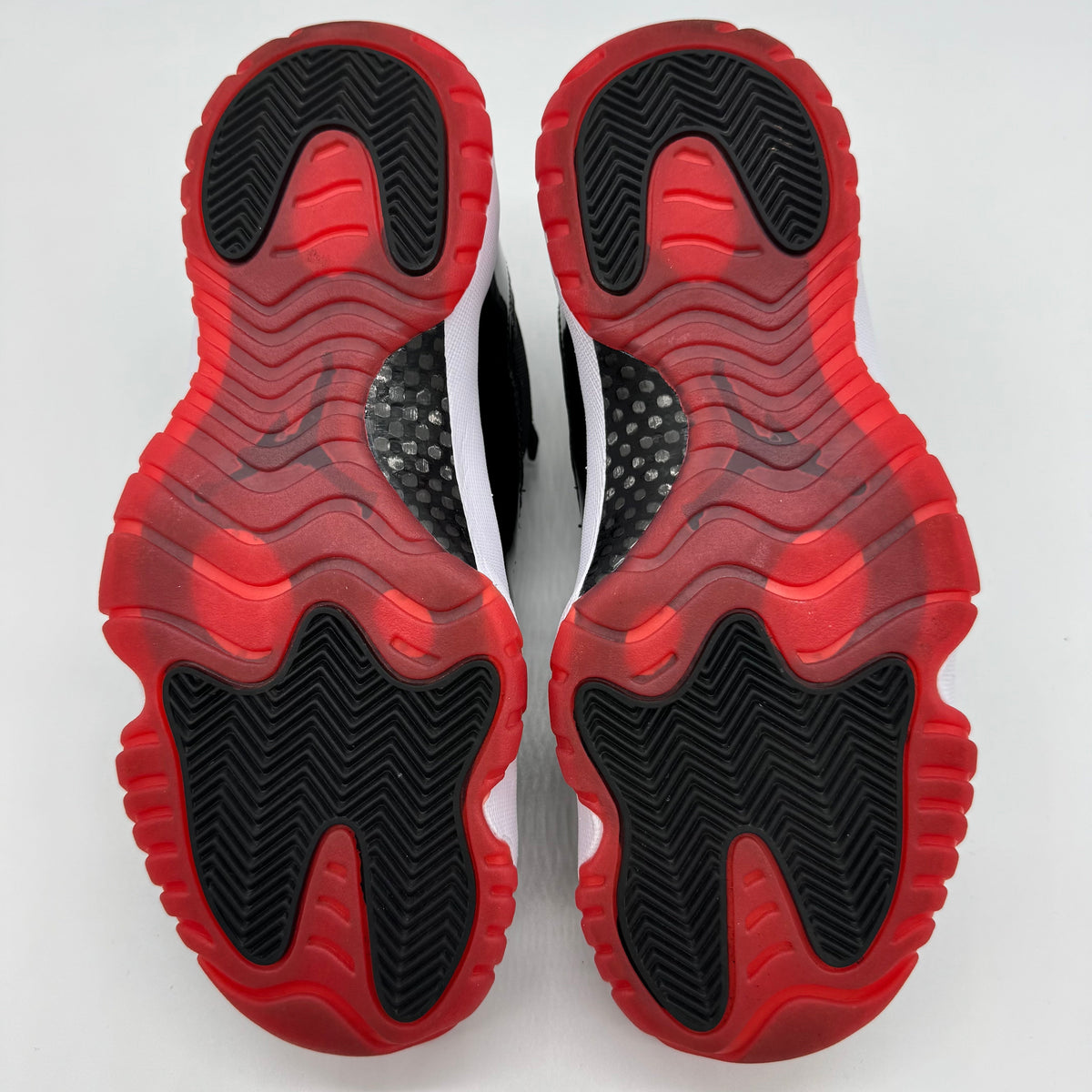 Jordan 11 Low Bred (2025)