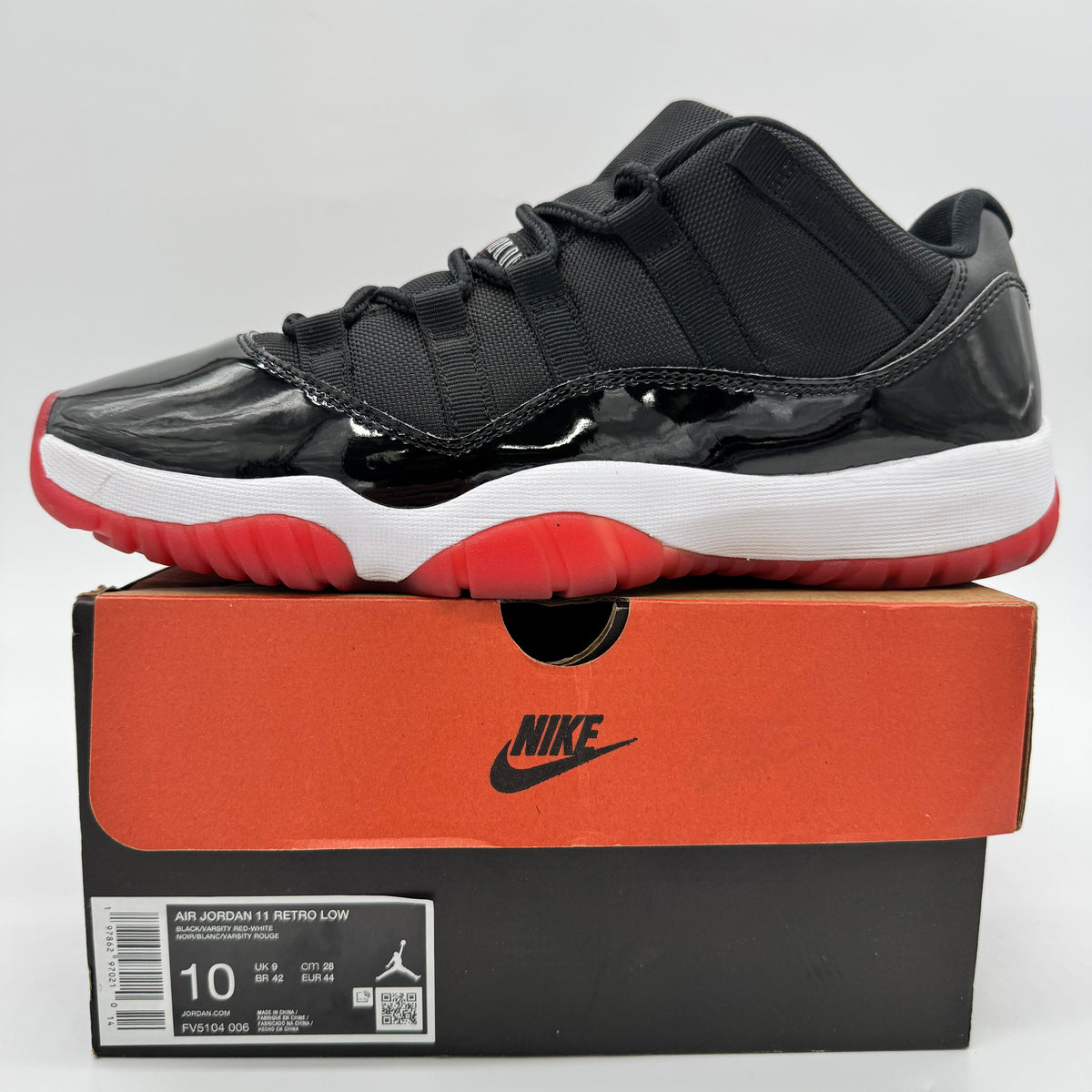 Jordan 11 low Bred (2025)