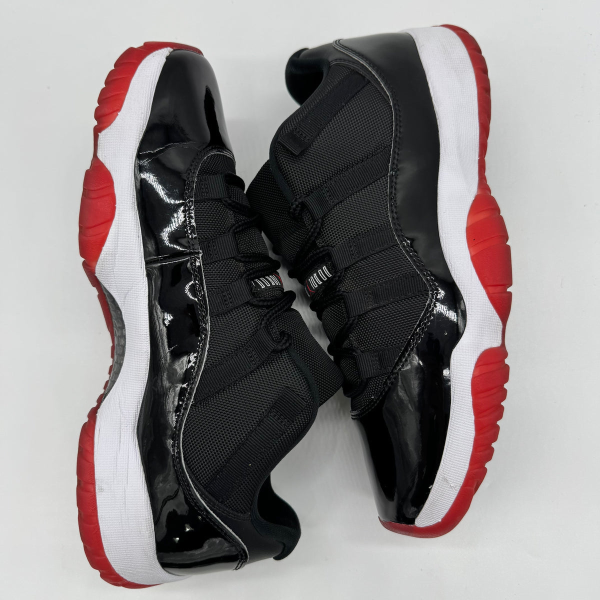 Jordan 11 low Bred (2025)