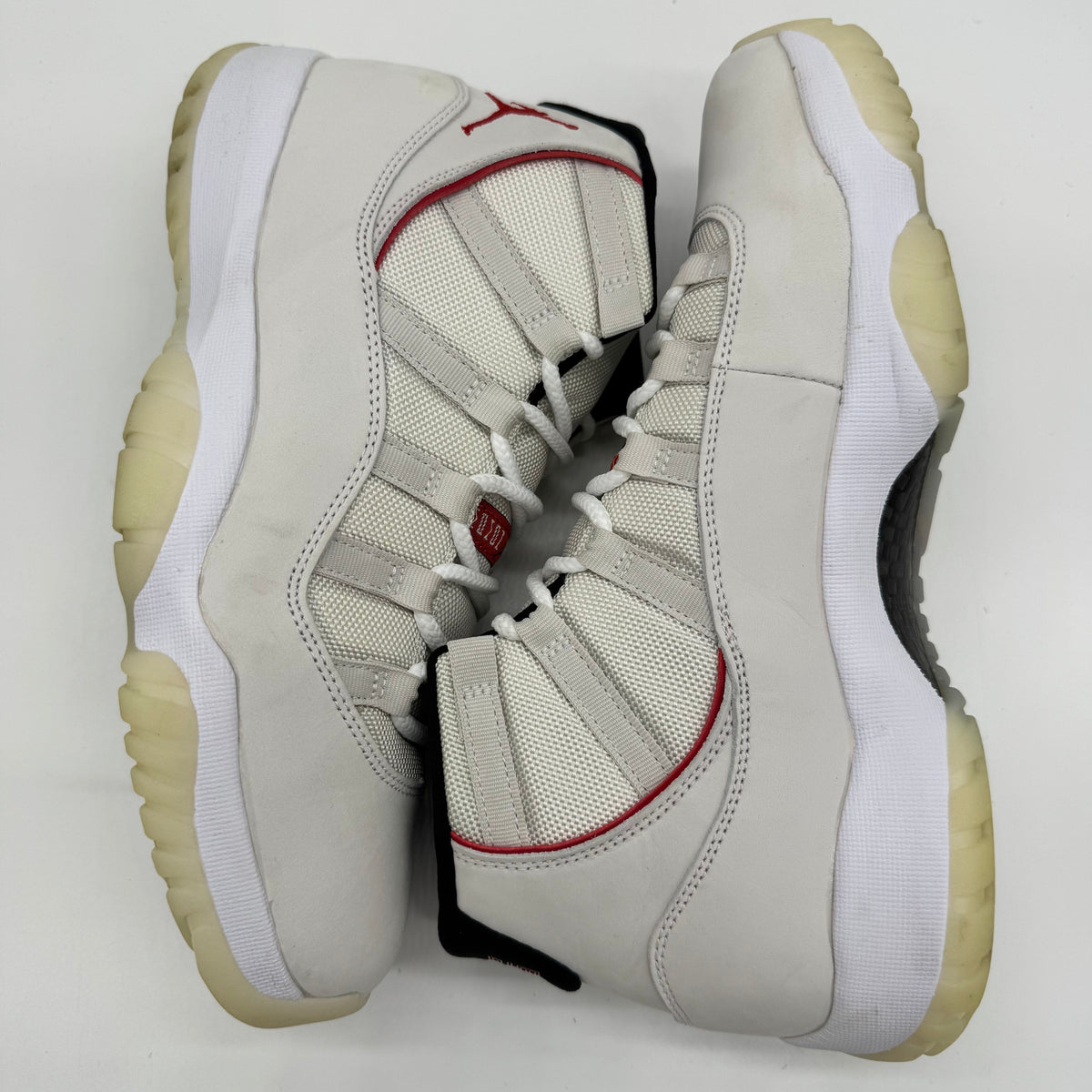 Jordan 11 Platinum Tint