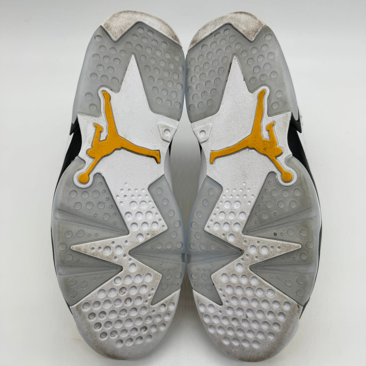 Jordan 6 Yellow Ochre