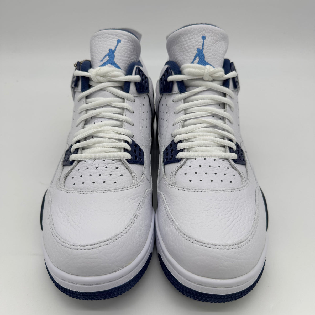 Jordan 4 Columbia (2015)