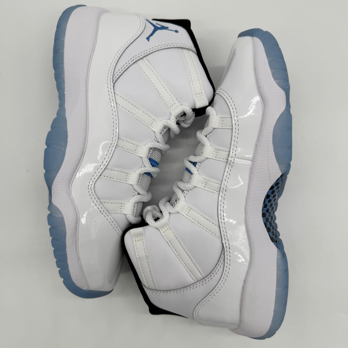 Jordan 11 Legend Blue (2024) (GS)